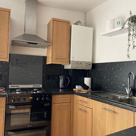 Flat 1 Apartment Lampeter Luaran gambar