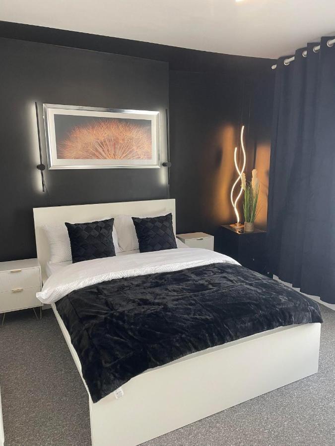 Flat 1 Apartment Lampeter Luaran gambar